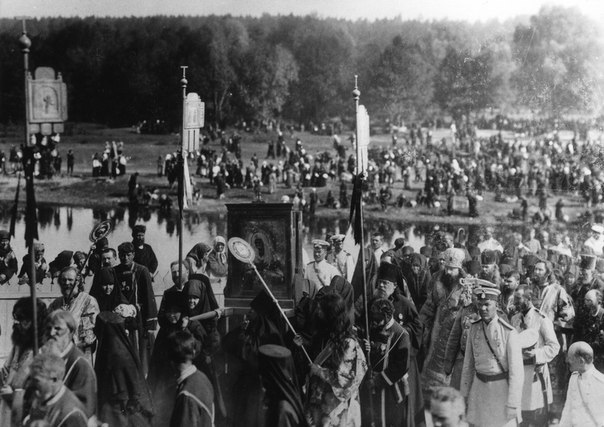 «Медику - медиково». Освобождение медицинского персонала от амбулаторного приема в церковные праздники начала ХХ века 